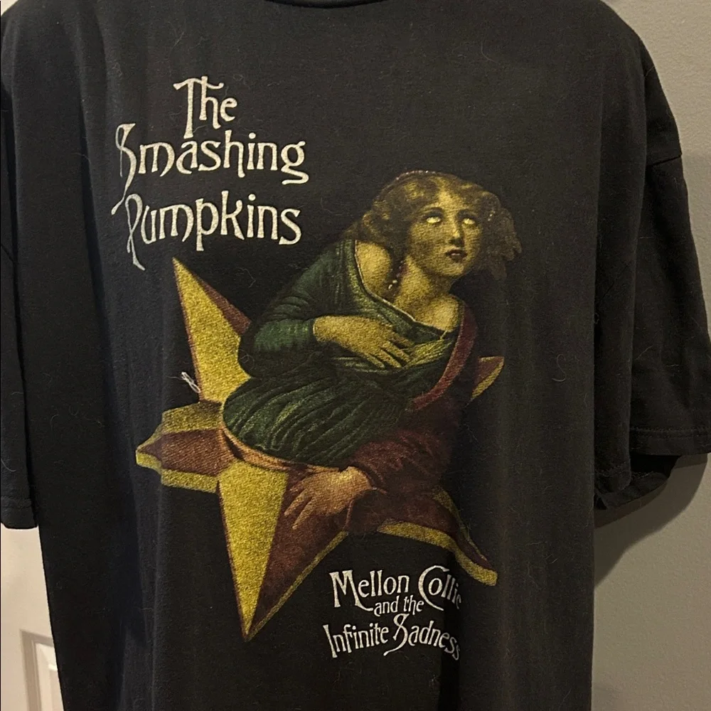 Smashing Pumpkins Black Graphic Tee - Picture 5 of 6